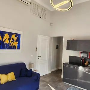 https://delia.hotelitalianriviera.com