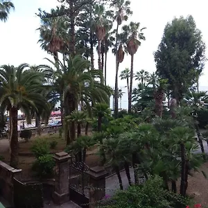 https://zona-chiesa-russa.hotelitalianriviera.com